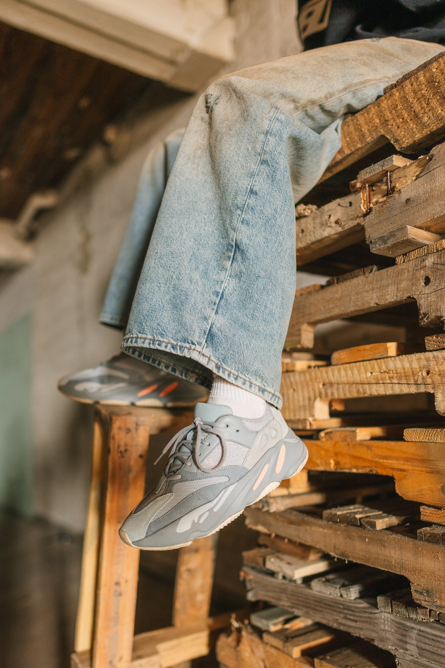 Adidas Yeezy (350s, 450s, 700s, Foam RNNRs and MORE)