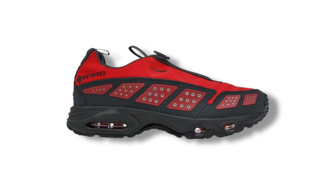 Nike Air Max Sunder Gore-Tex "Hyper Crimson" (USED)