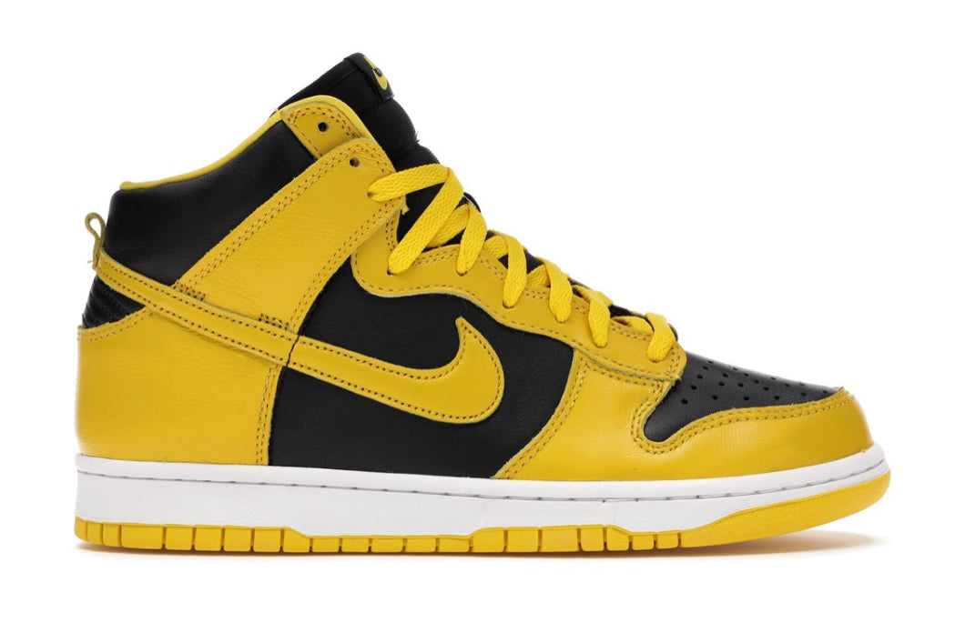 Nike Dunk High "Varsity Maize" (USED)