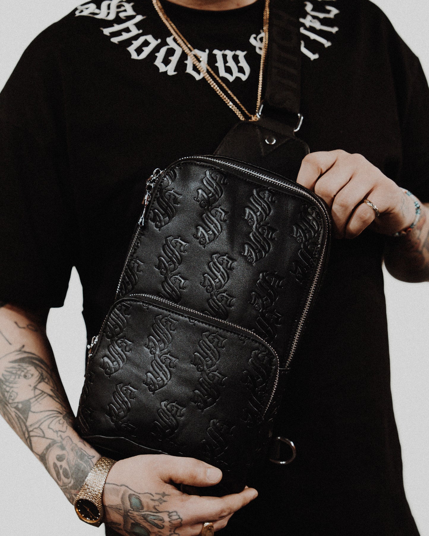Shadow Stitch "Blackout Sling"