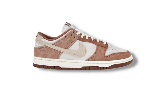 Nike Dunk Low "Medium Curry"