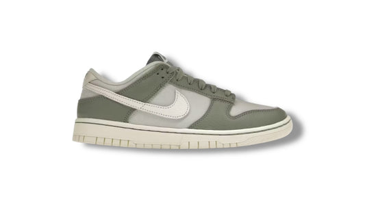 Nike Dunk Low "Mica Green"