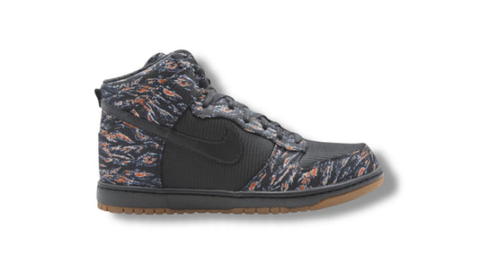 Nike Dunk High "Supreme Futura"
