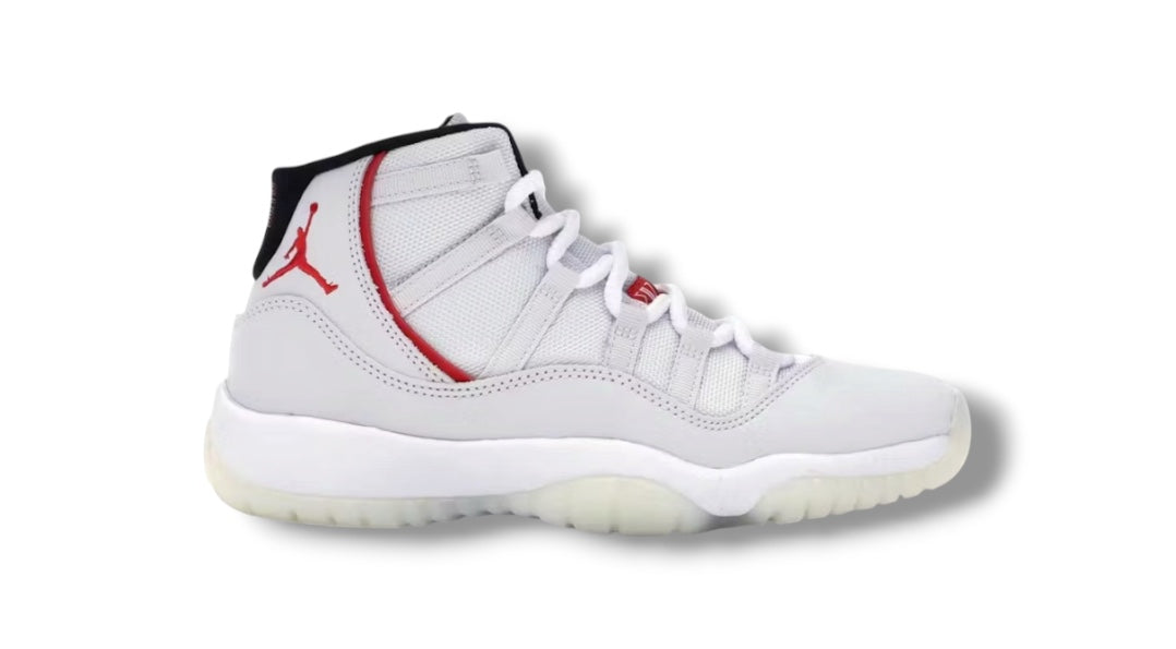 Jordan 11 "Platinum Tint" (USED)