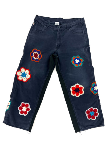 Bistyek-ism 1 of 1 Knitted Flowers Pants