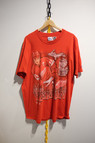 Vintage Detroit Red Wings Yzerman T-Shirt