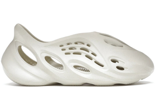 Yeezy Foam Runner "Sand"
